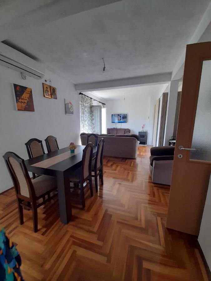 Apartman Boki トレビニエ エクステリア 写真